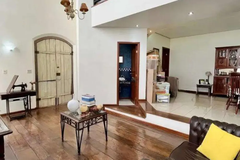 Casa, 4 quartos, 231 m² - Foto 1