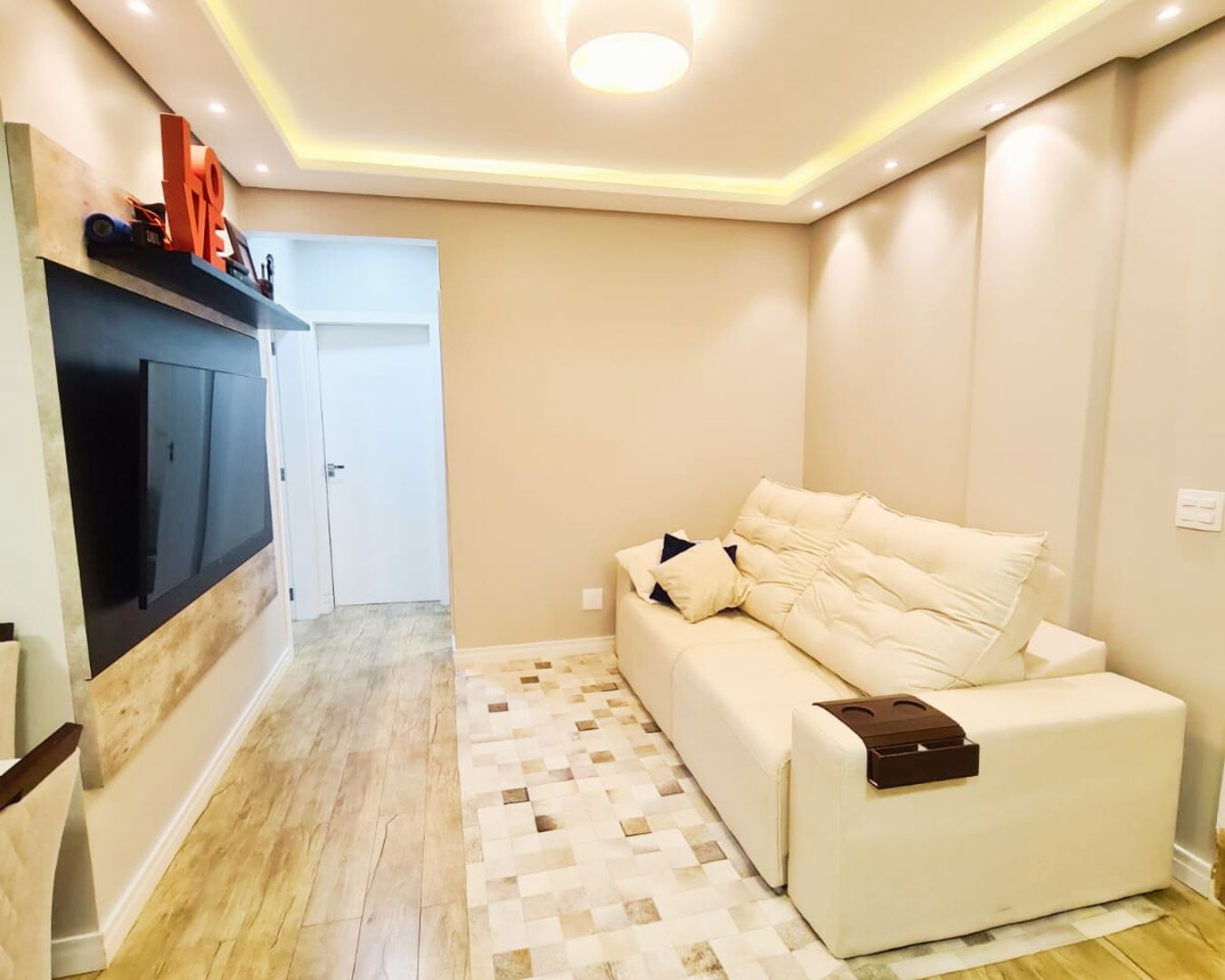 Apartamento à venda com 2 quartos, 52m² - Foto 1