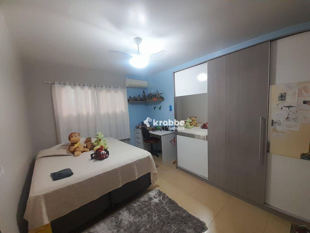 Casa, 3 quartos, 161 m² - Foto 2
