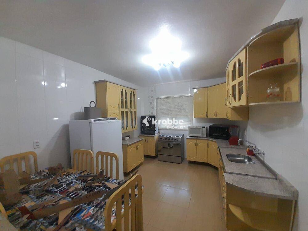Casa, 3 quartos, 161 m² - Foto 1