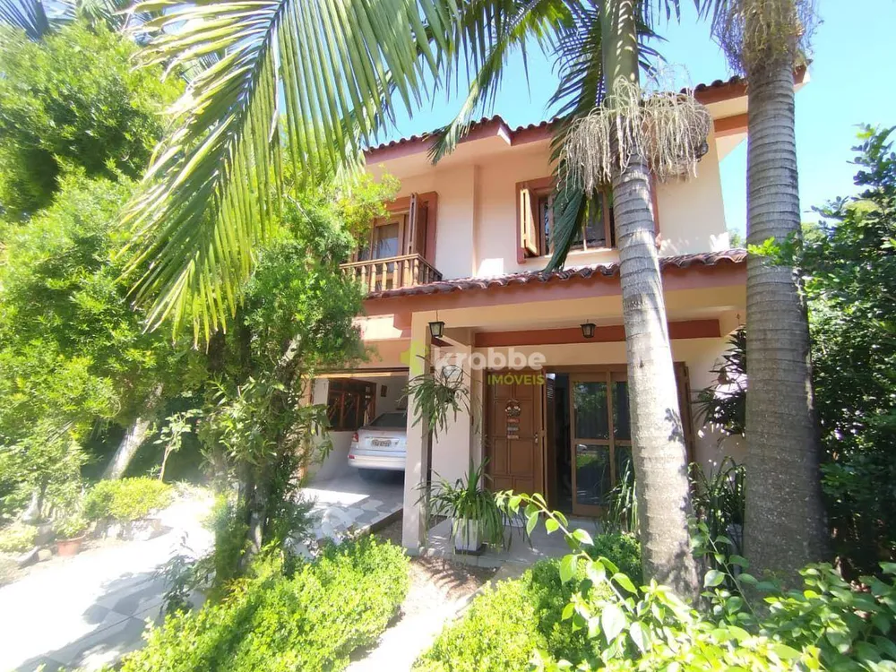 Casa, 3 quartos, 195 m² - Foto 1