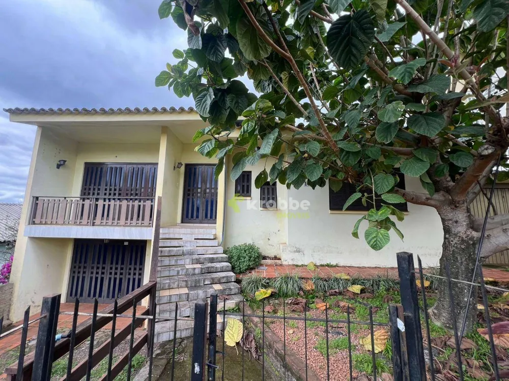 Casa, 5 quartos, 158 m² - Foto 2