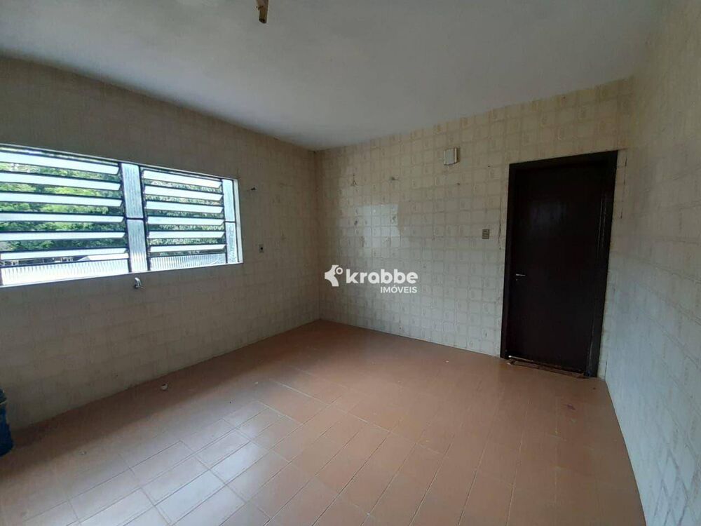 Casa para alugar com 3 quartos, 200m² - Foto 7