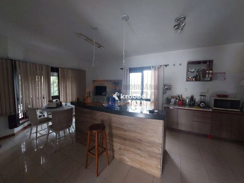 Casa, 3 quartos, 202 m² - Foto 9