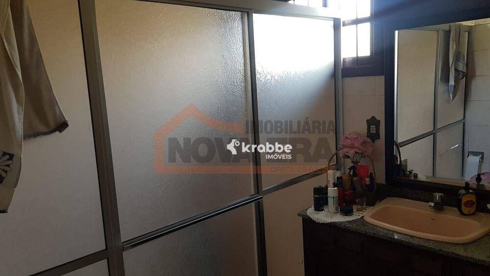 Casa à venda com 4 quartos, 178m² - Foto 2