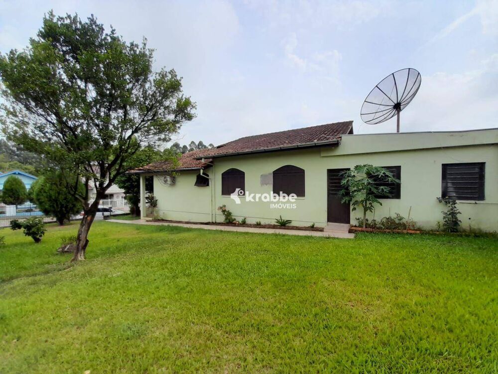 Casa à venda com 3 quartos, 256m² - Foto 1
