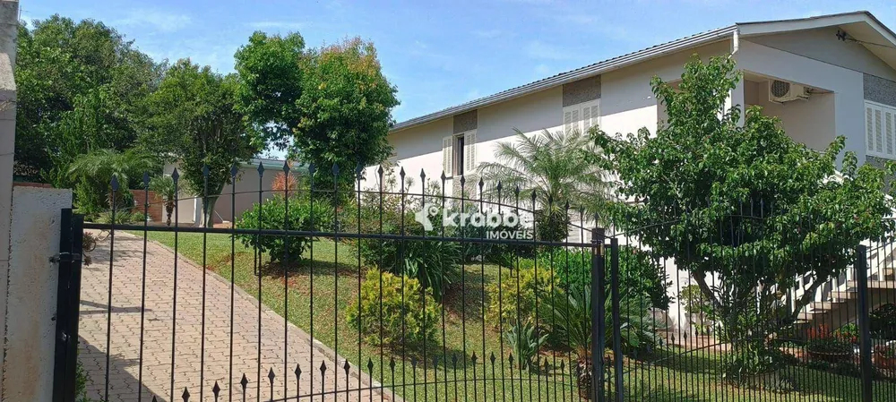 Casa, 3 quartos, 200 m² - Foto 1