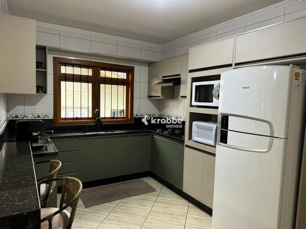Casa, 3 quartos, 222 m² - Foto 11