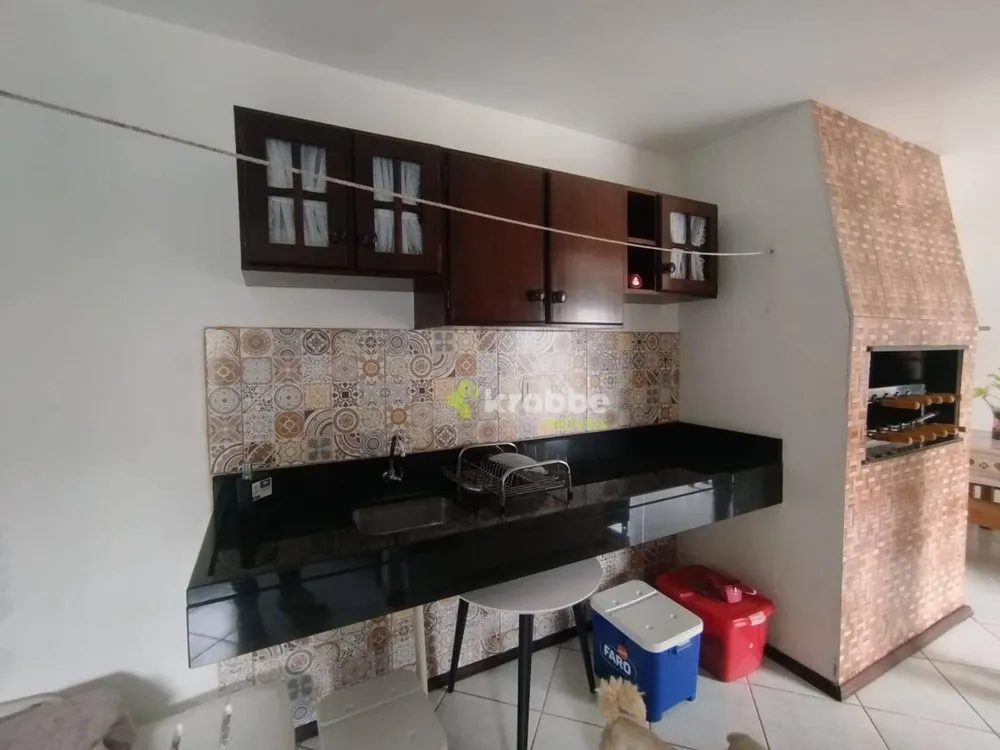 Casa, 4 quartos, 197 m² - Foto 1