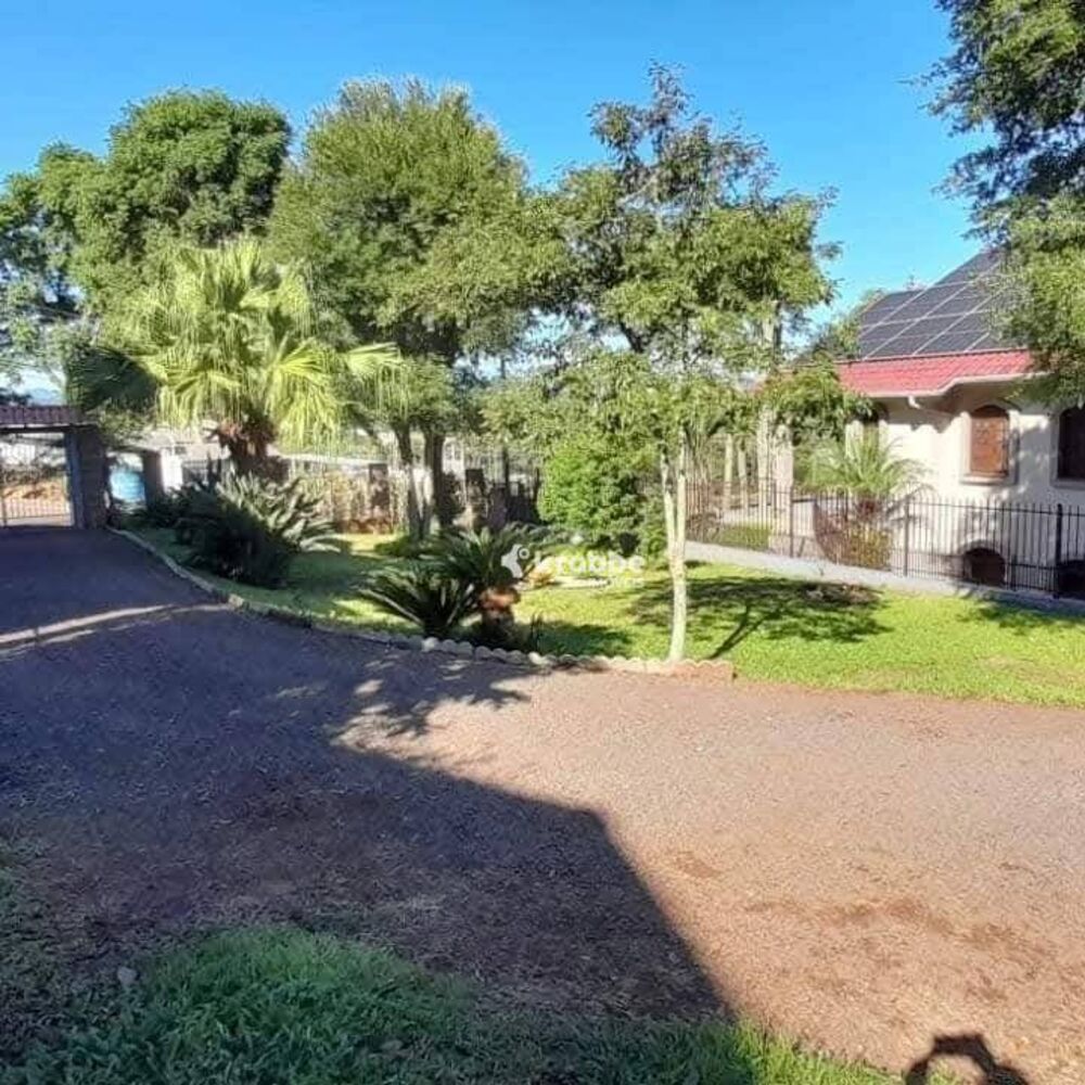 Casa, 4 quartos, 265 m² - Foto 1