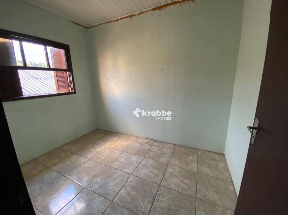 Casa à venda com 3 quartos, 130m² - Foto 1