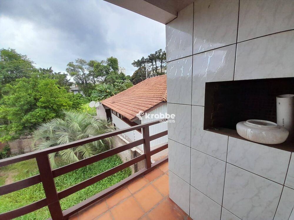 Casa à venda e aluguel com 3 quartos, 323m² - Foto 4