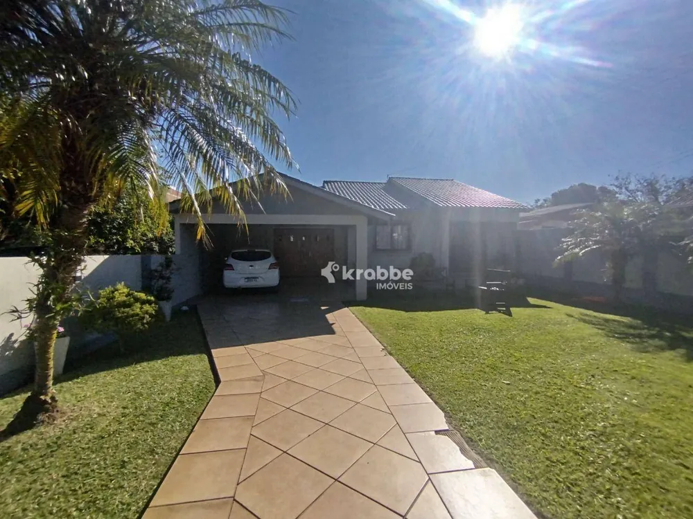 Casa, 5 quartos, 270 m² - Foto 1