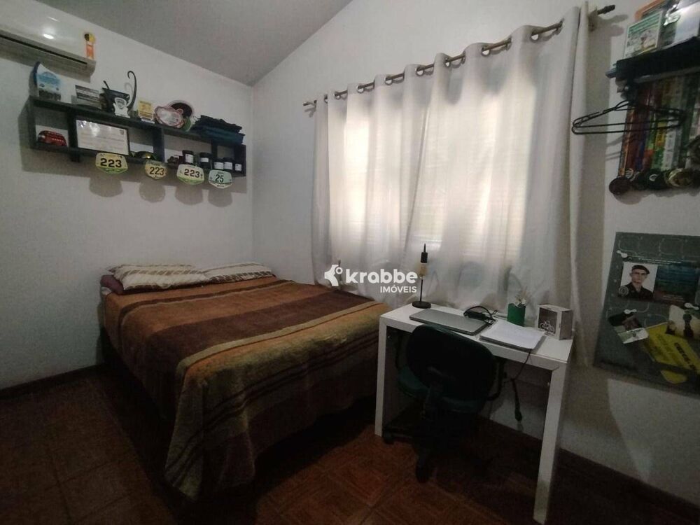 Casa, 5 quartos, 200 m² - Foto 3