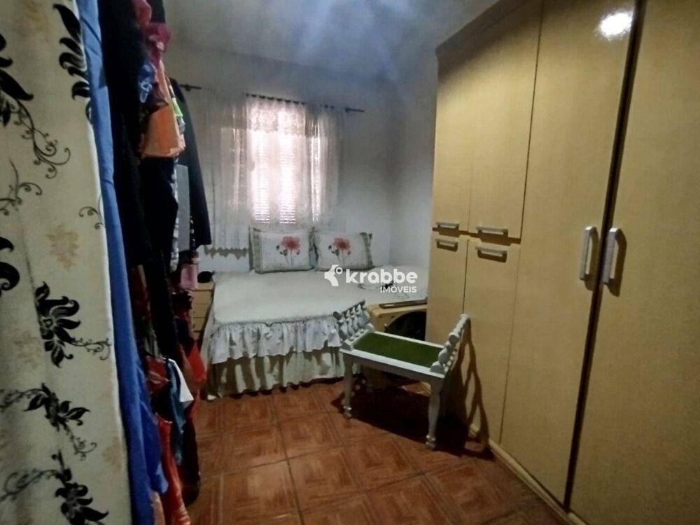 Casa, 5 quartos, 200 m² - Foto 4
