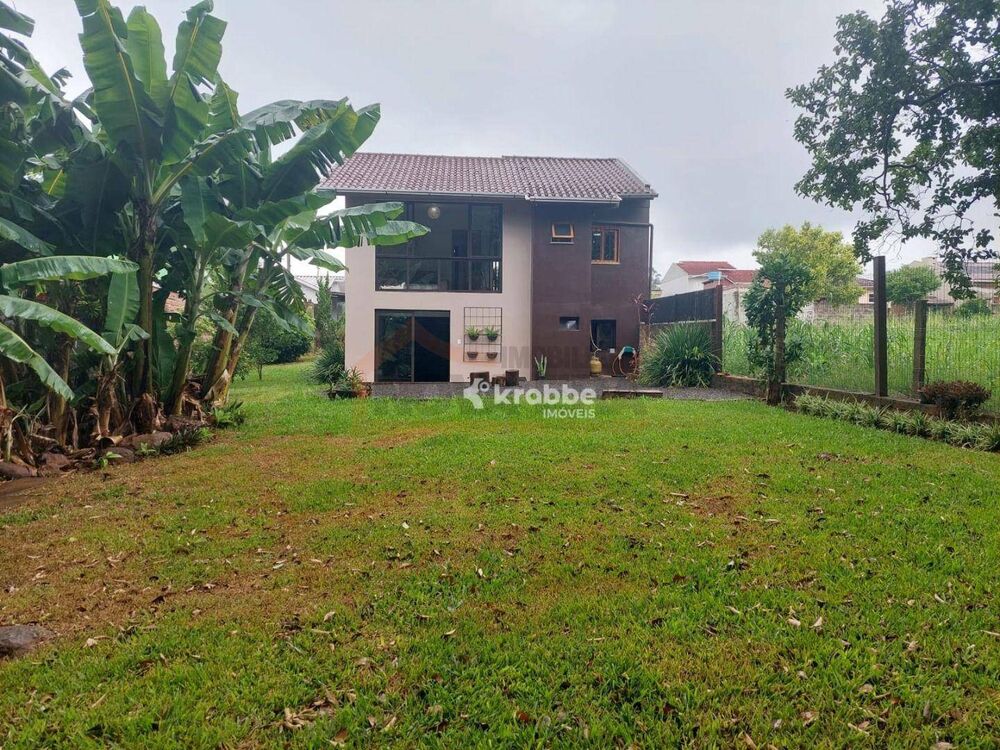 Casa à venda com 2 quartos, 120m² - Foto 11