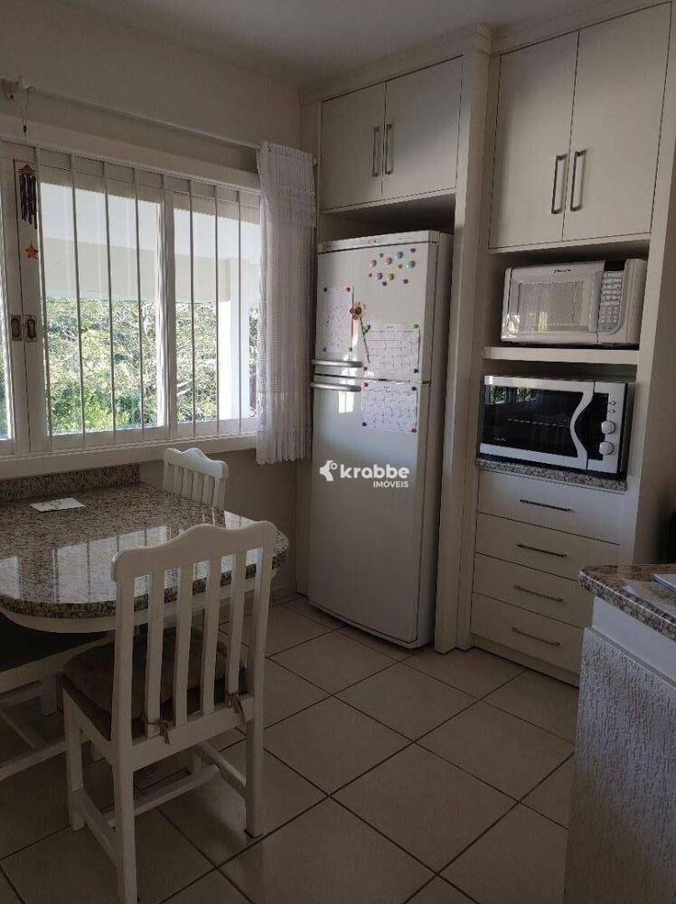 Casa, 3 quartos, 171 m² - Foto 2