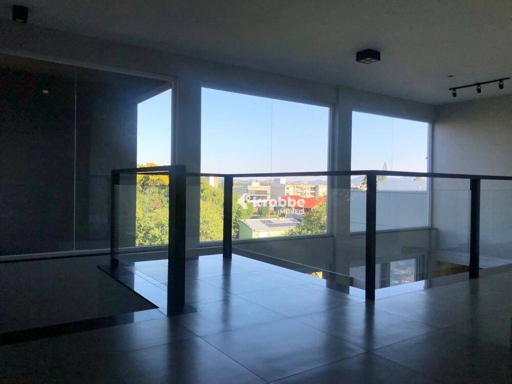 Casa à venda com 3 quartos, 340m² - Foto 6