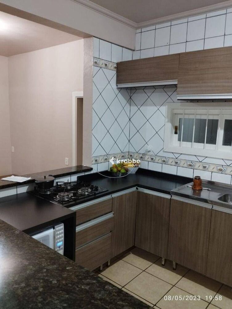 Sobrado, 3 quartos, 228 m² - Foto 2