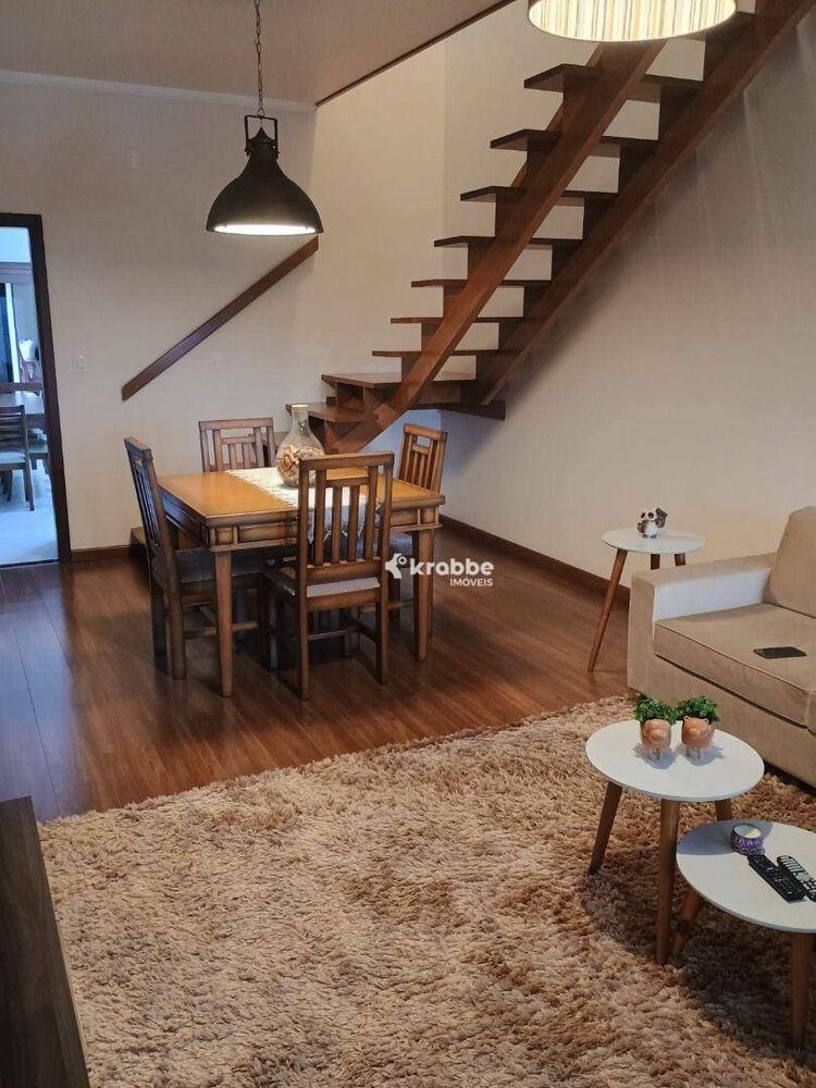 Casa, 2 quartos, 230 m² - Foto 1