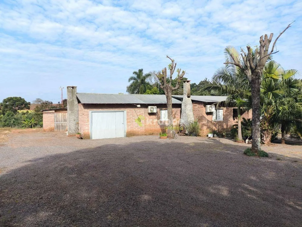 Chácara, 3 quartos, 4800 m² - Foto 1