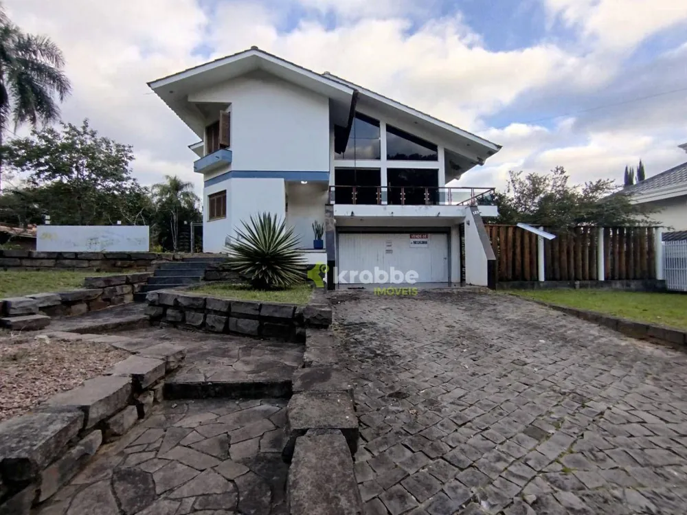 Casa, 3 quartos, 277 m² - Foto 1