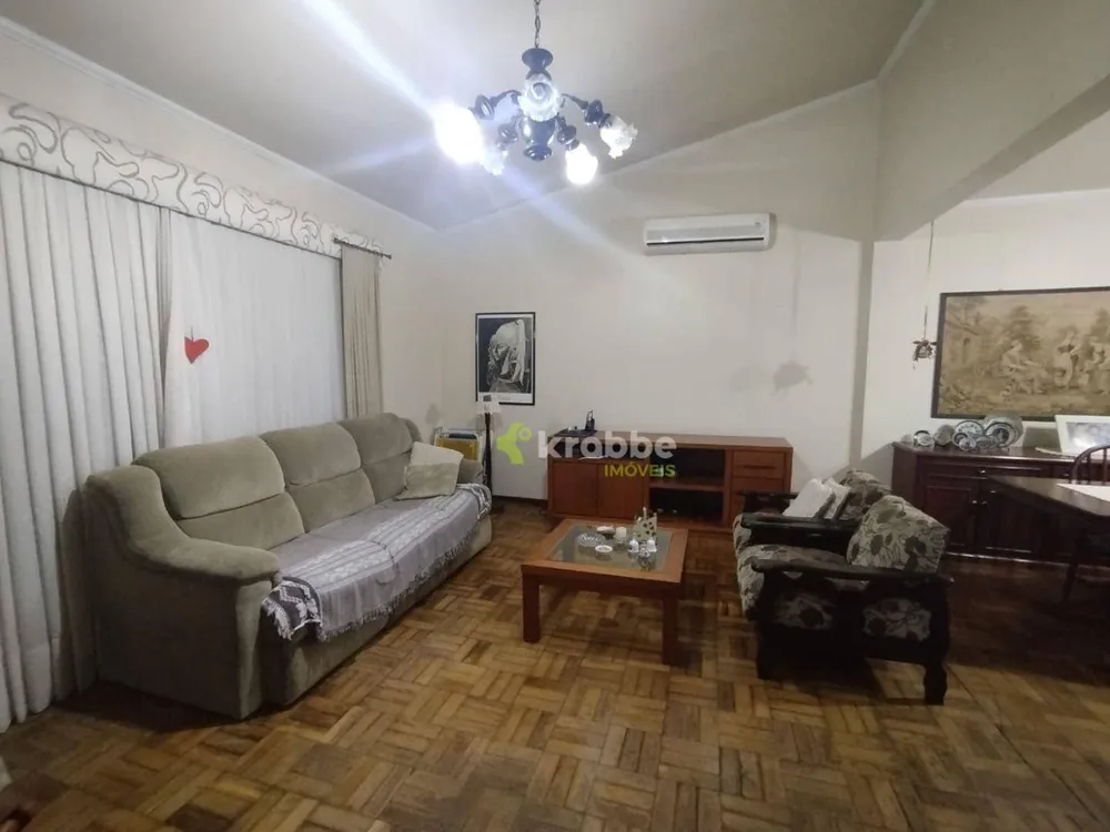 Casa, 4 quartos, 230 m² - Foto 2