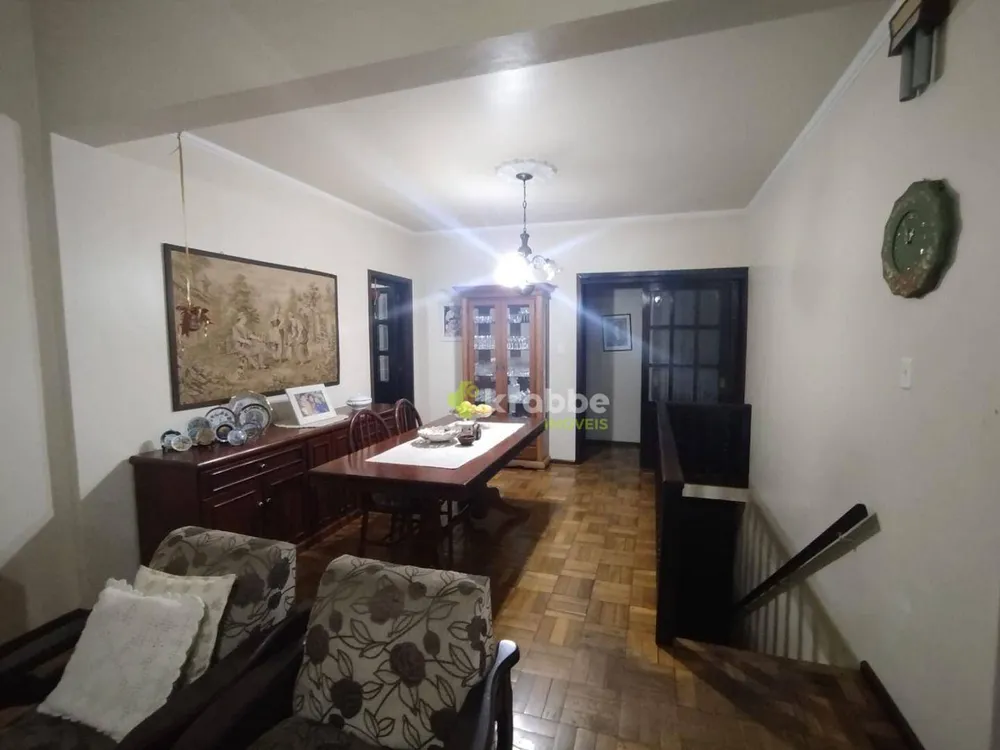Casa, 4 quartos, 230 m² - Foto 3