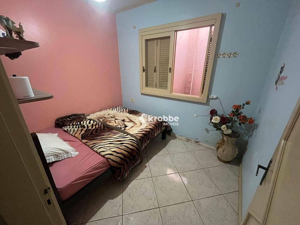 Casa, 3 quartos, 175 m² - Foto 1