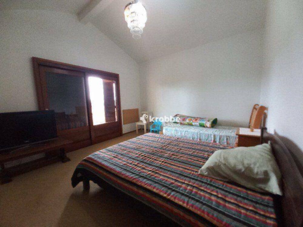 Casa, 4 quartos, 350 m² - Foto 4