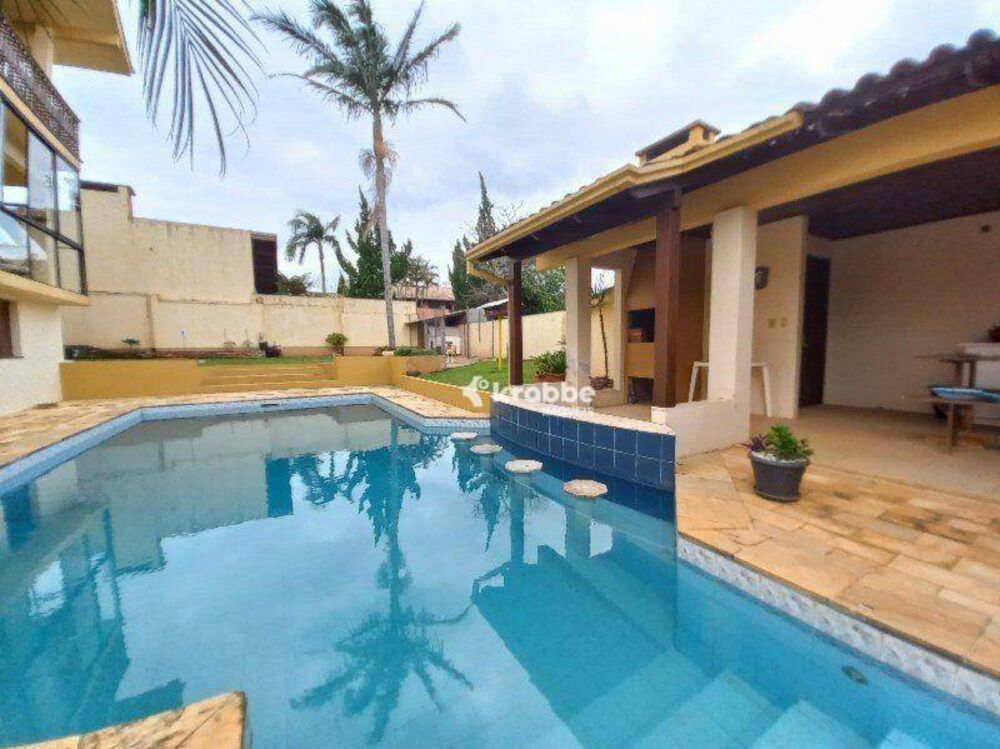 Casa, 4 quartos, 350 m² - Foto 1