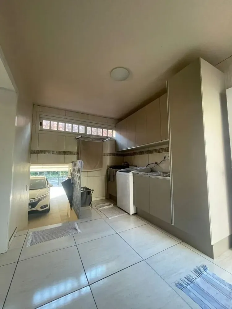 Casa, 4 quartos, 234 m² - Foto 5