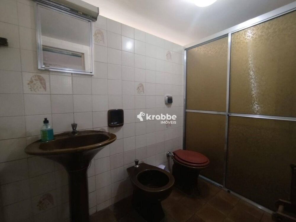Casa, 4 quartos, 253 m² - Foto 8