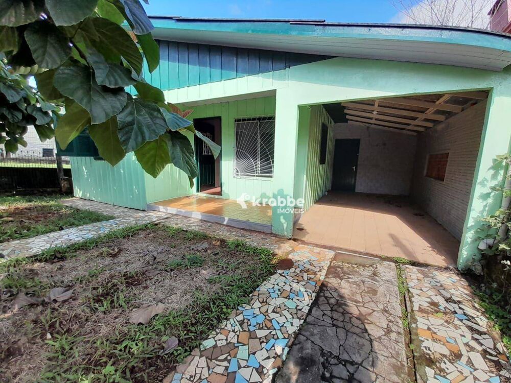 Casa para alugar com 2 quartos, 140m² - Foto 1
