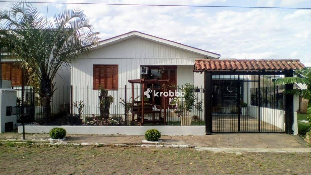 Casa à venda com 3 quartos, 130m² - Foto 1
