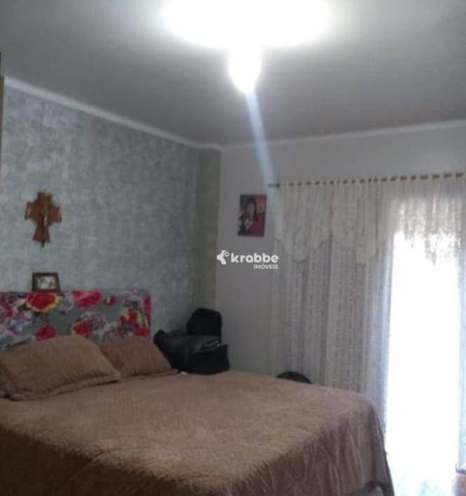 Casa, 4 quartos, 200 m² - Foto 1