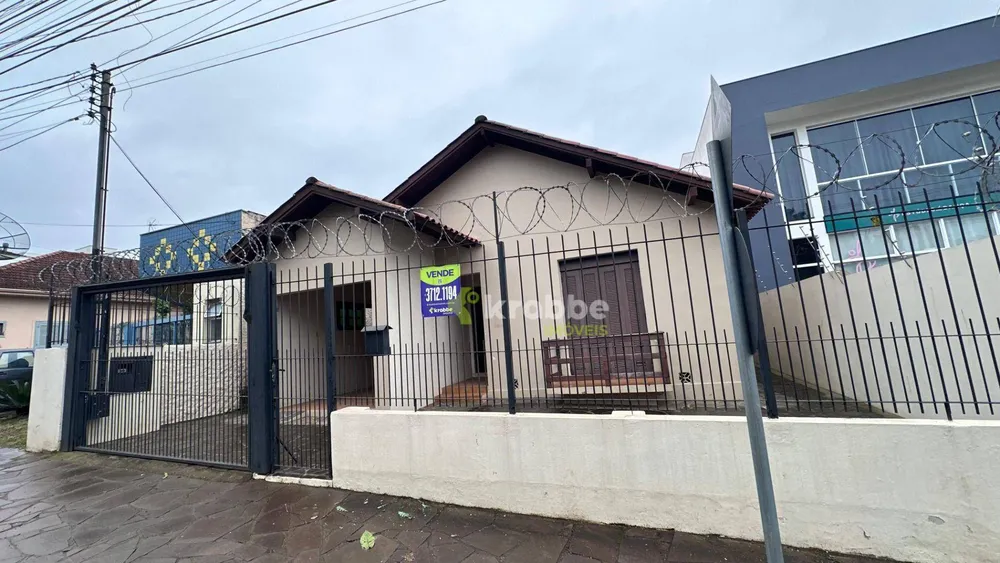 Casa, 3 quartos, 200 m² - Foto 2