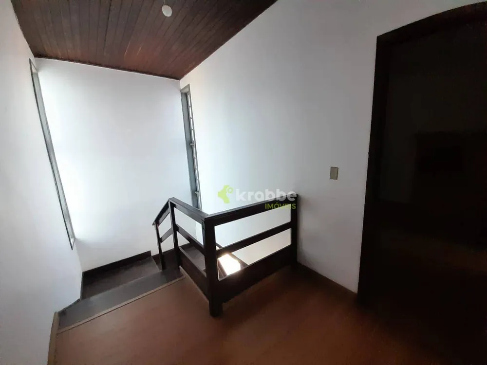 Casa, 3 quartos, 290 m² - Foto 11