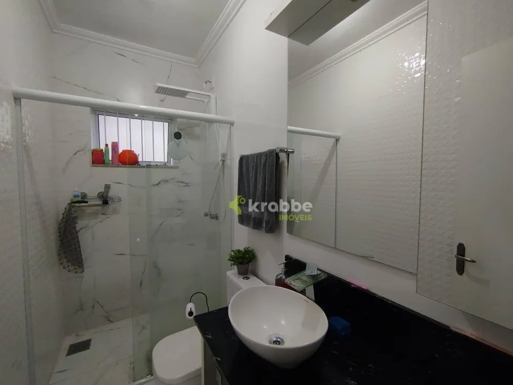 Casa, 8 quartos, 238 m² - Foto 7