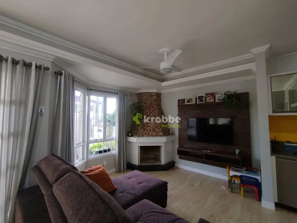 Casa, 8 quartos, 238 m² - Foto 3