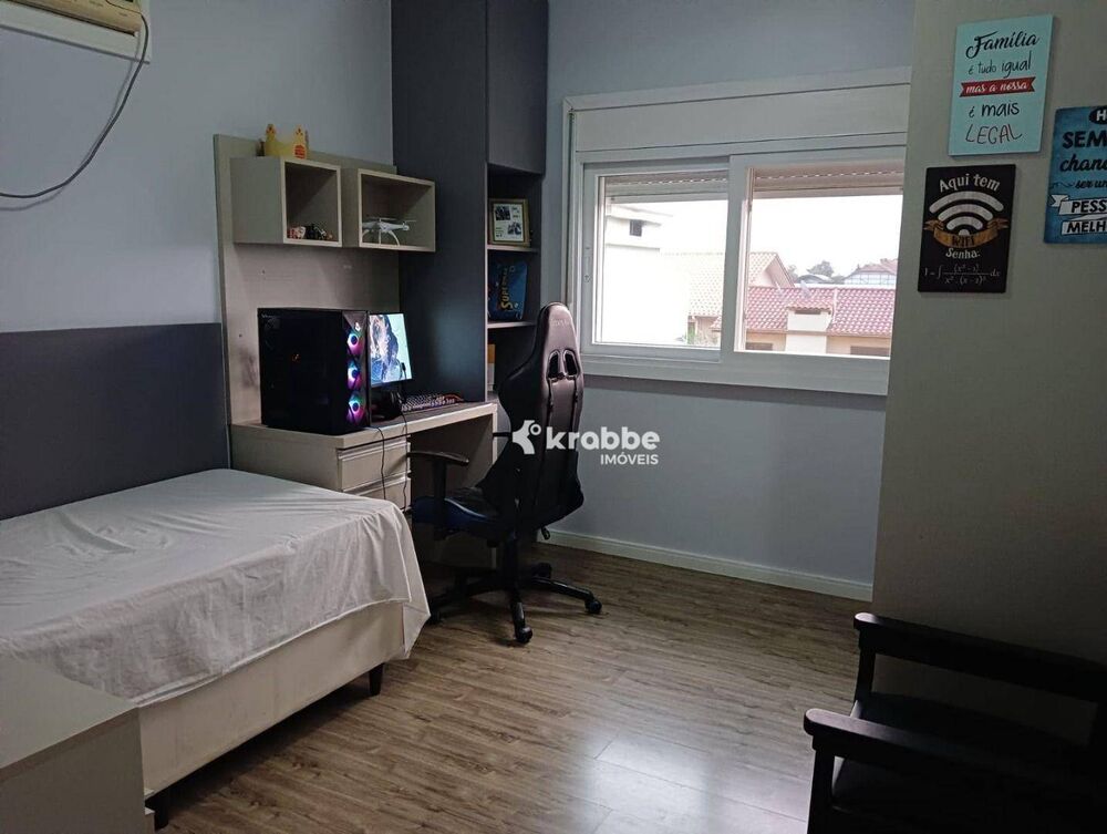 Casa, 3 quartos, 234 m² - Foto 6