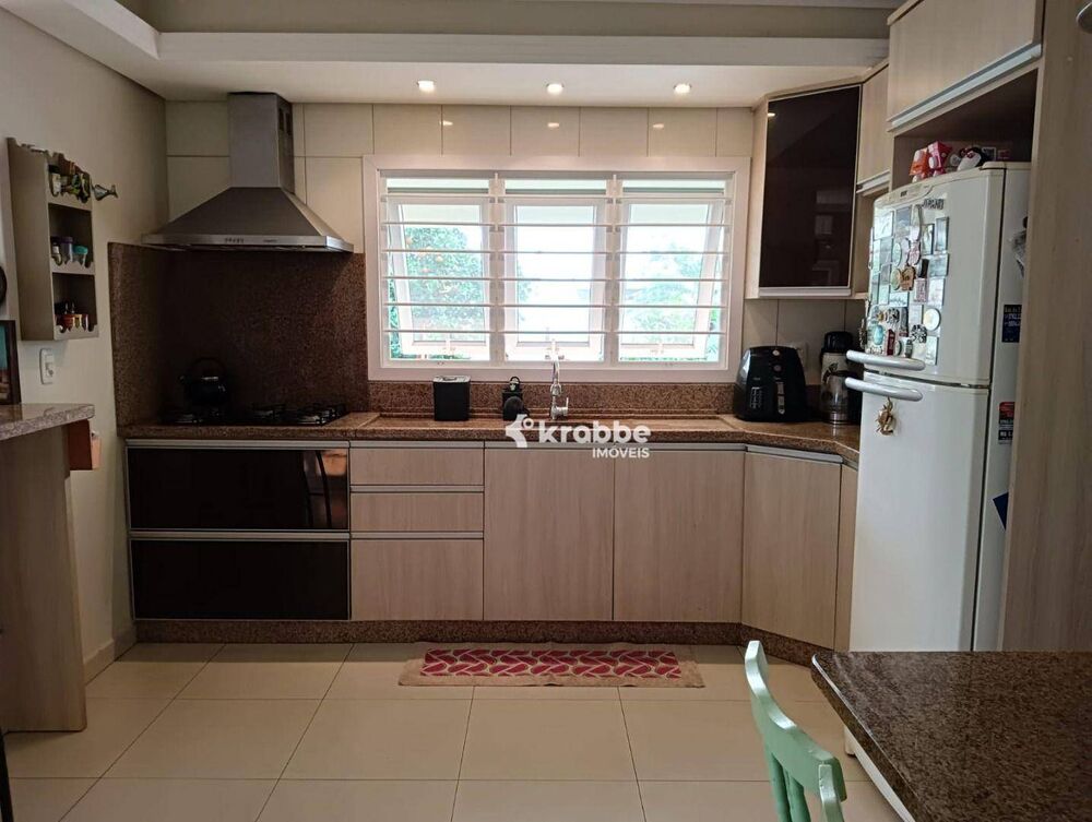 Casa, 3 quartos, 234 m² - Foto 12