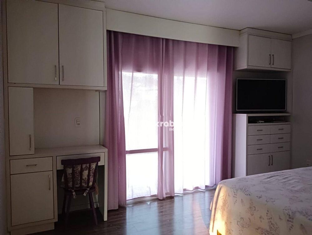 Casa, 3 quartos, 234 m² - Foto 10