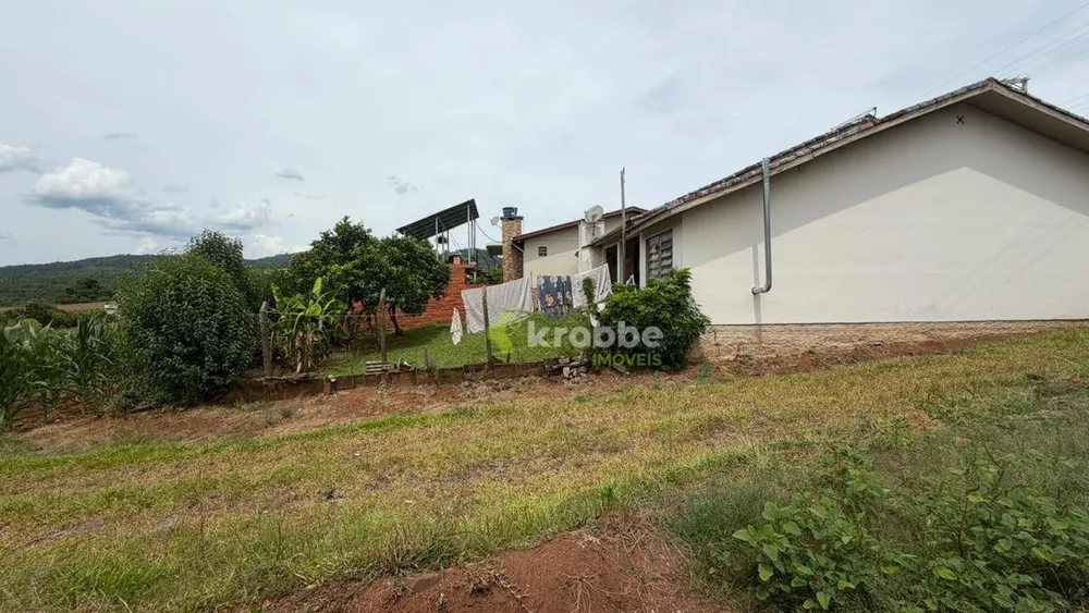 Chácara, 3 quartos, 1635 m² - Foto 5