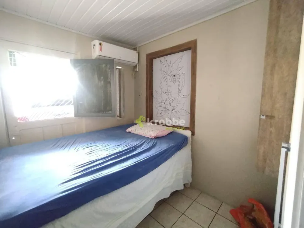Casa, 6 quartos, 147 m² - Foto 4