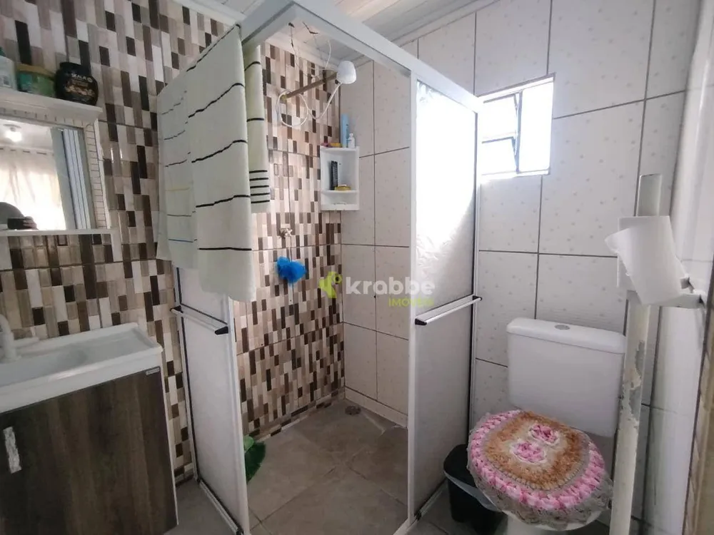 Casa, 6 quartos, 147 m² - Foto 9