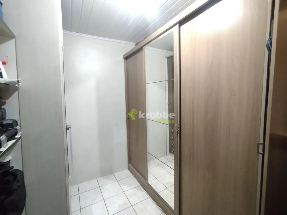 Casa, 6 quartos, 147 m² - Foto 7