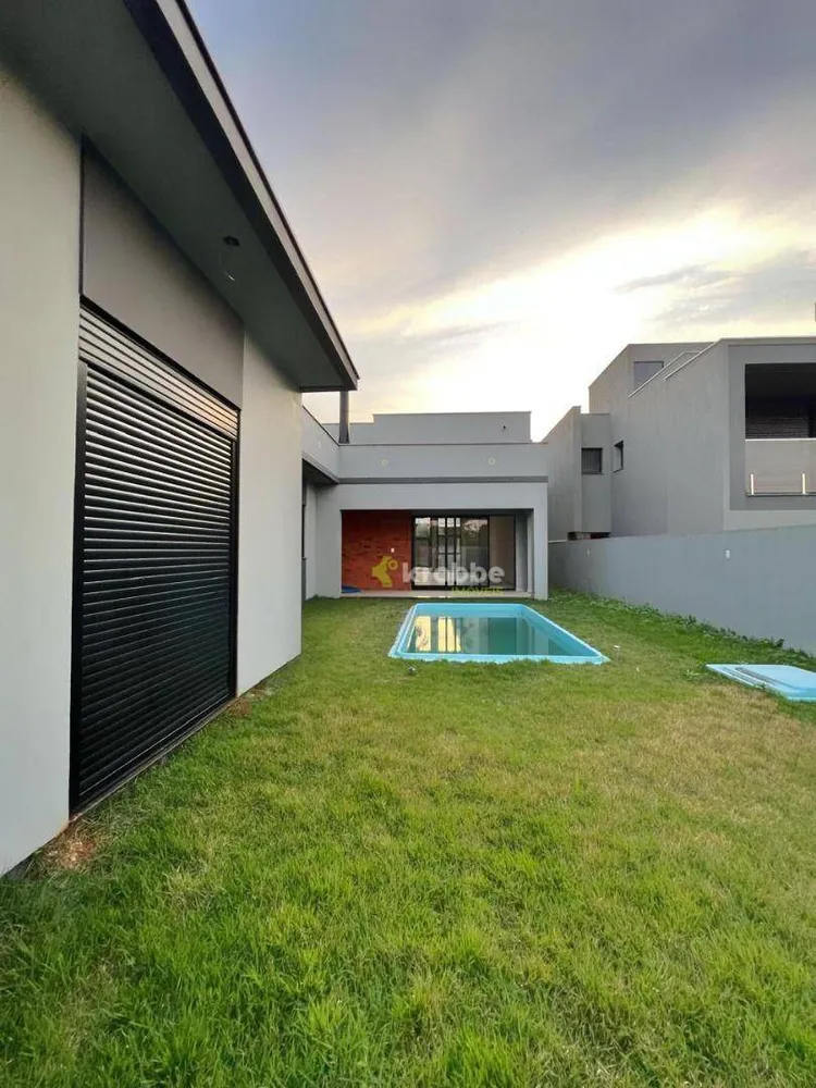 Casa, 3 quartos, 197 m² - Foto 2