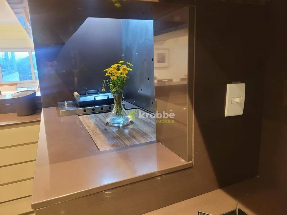 Apartamento, 3 quartos, 216 m² - Foto 4