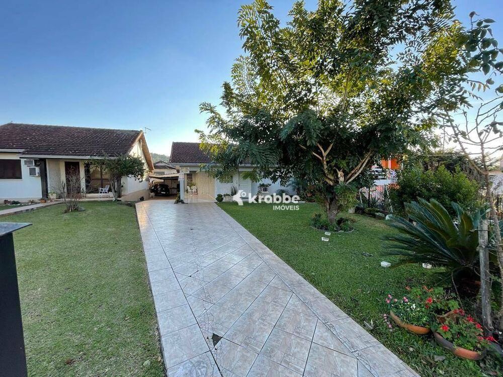 Casa à venda com 4 quartos, 140m² - Foto 7
